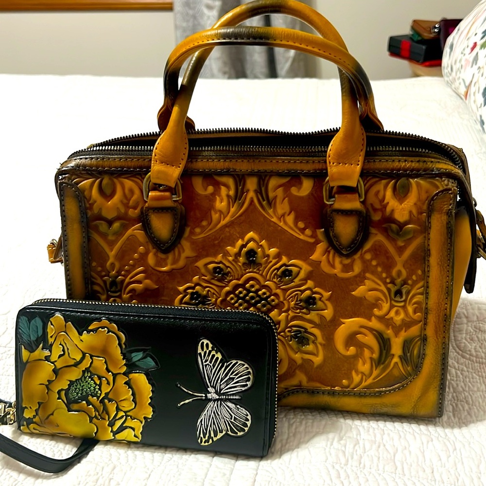Purse and Wallet